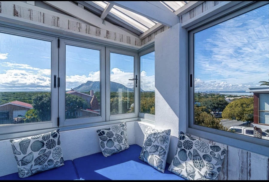 7 Bedroom Property for Sale in Kleinbaai Western Cape